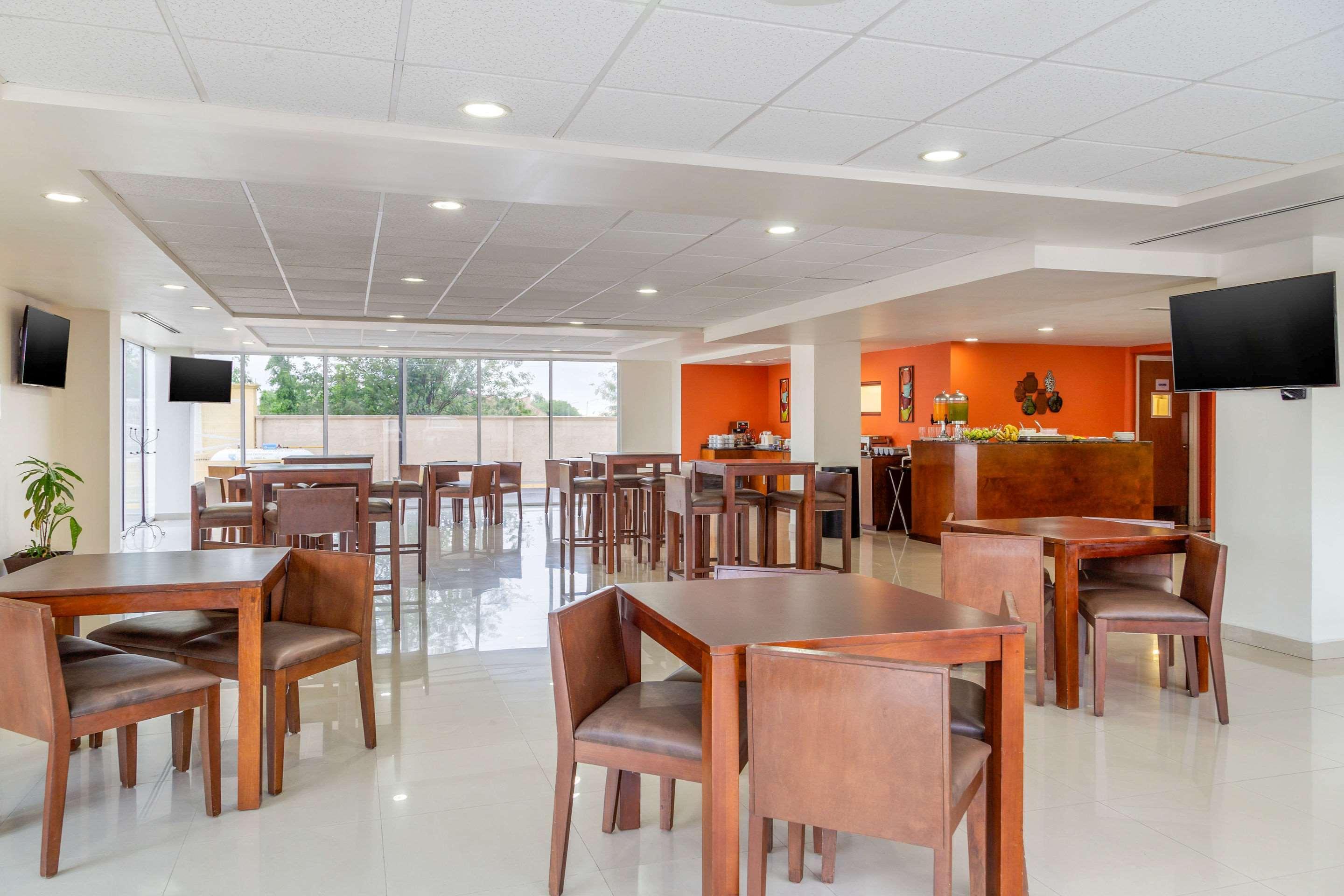 Sleep Inn Monclova Exterior photo