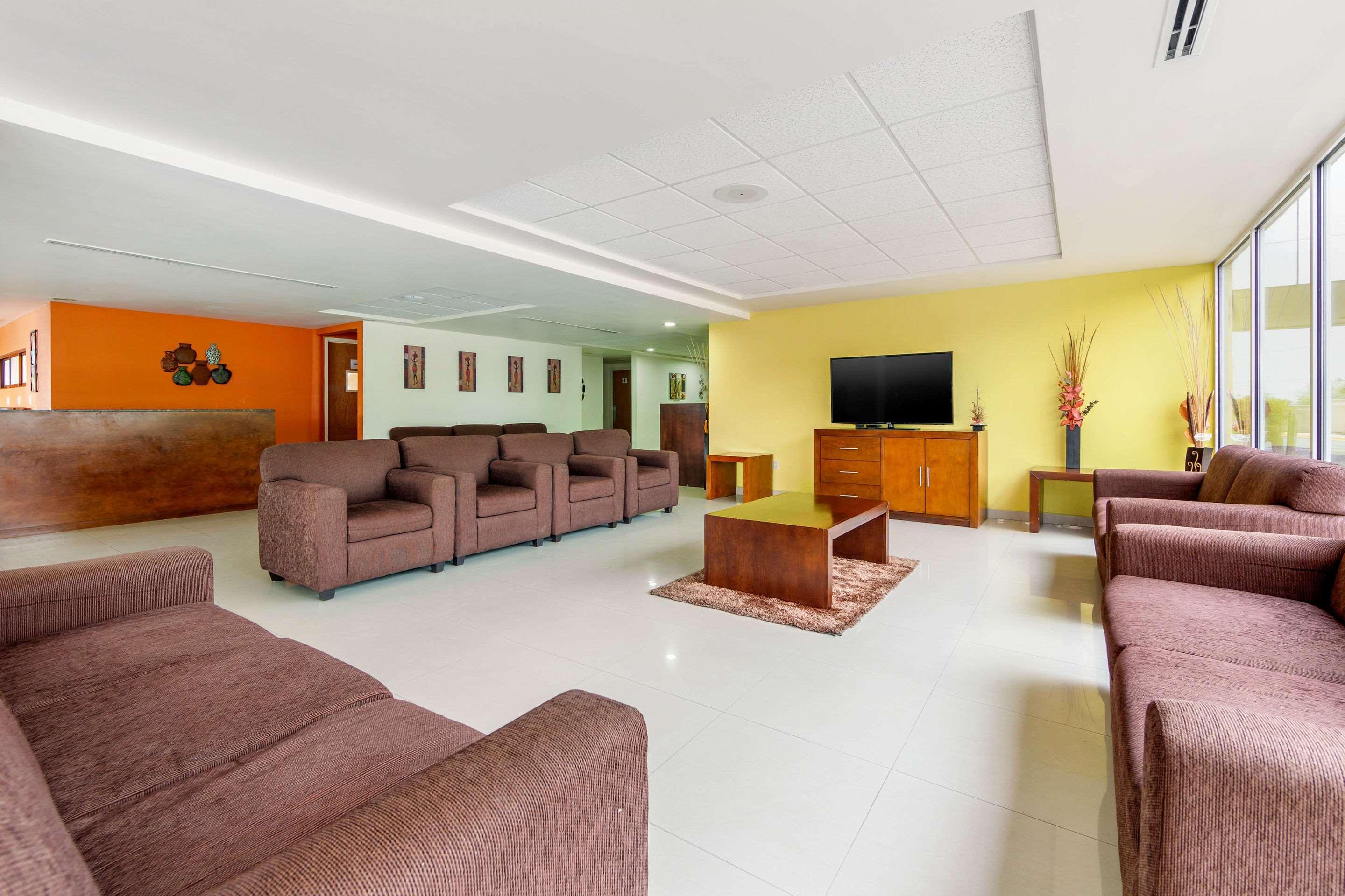 Sleep Inn Monclova Exterior photo